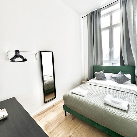 Heaven Homes - Privatzimmer Mit Bad Im Herzen Von Duesseldorf Bagian luar foto