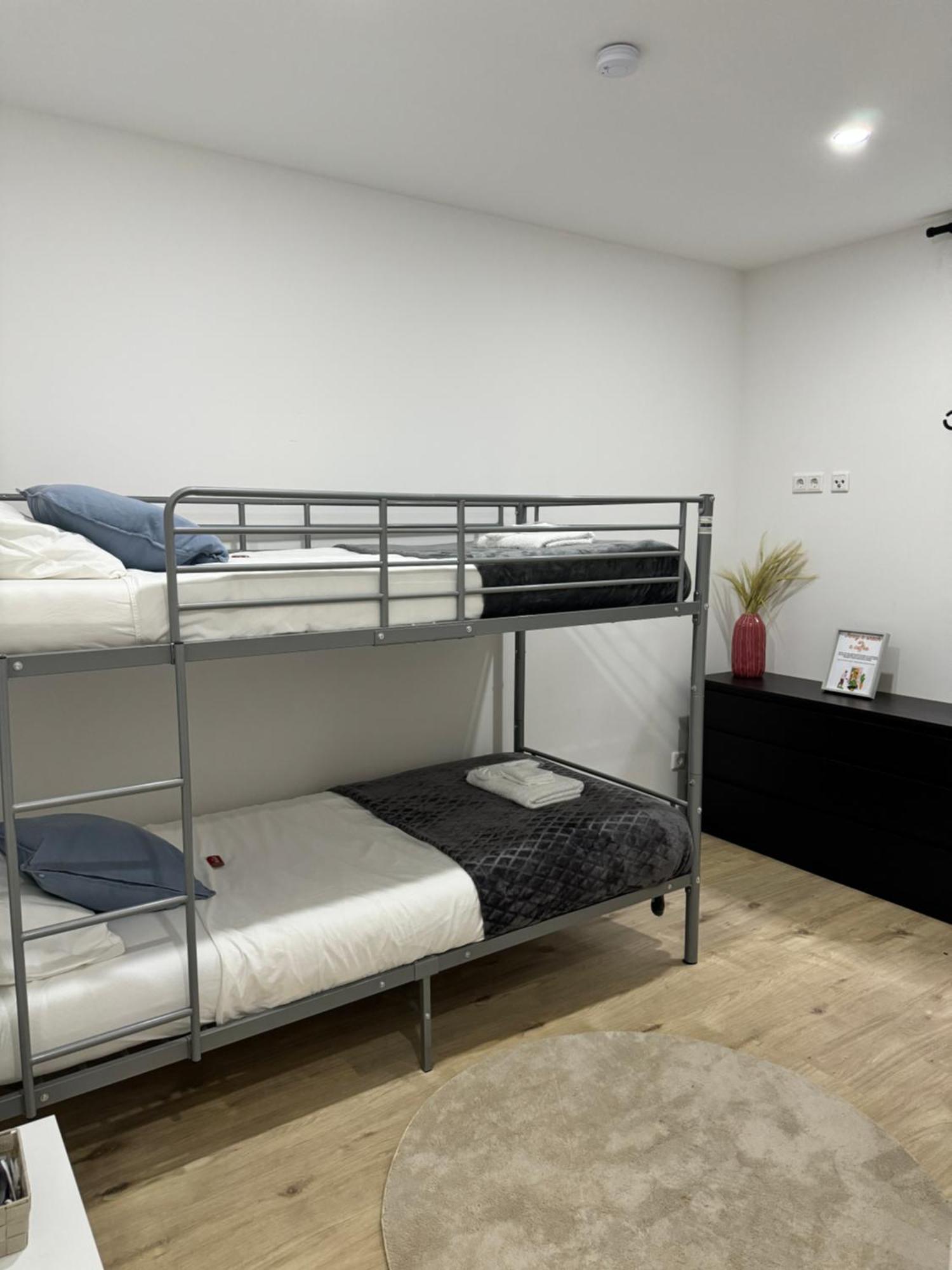 Heaven Homes - Privatzimmer Mit Bad Im Herzen Von Duesseldorf Bagian luar foto