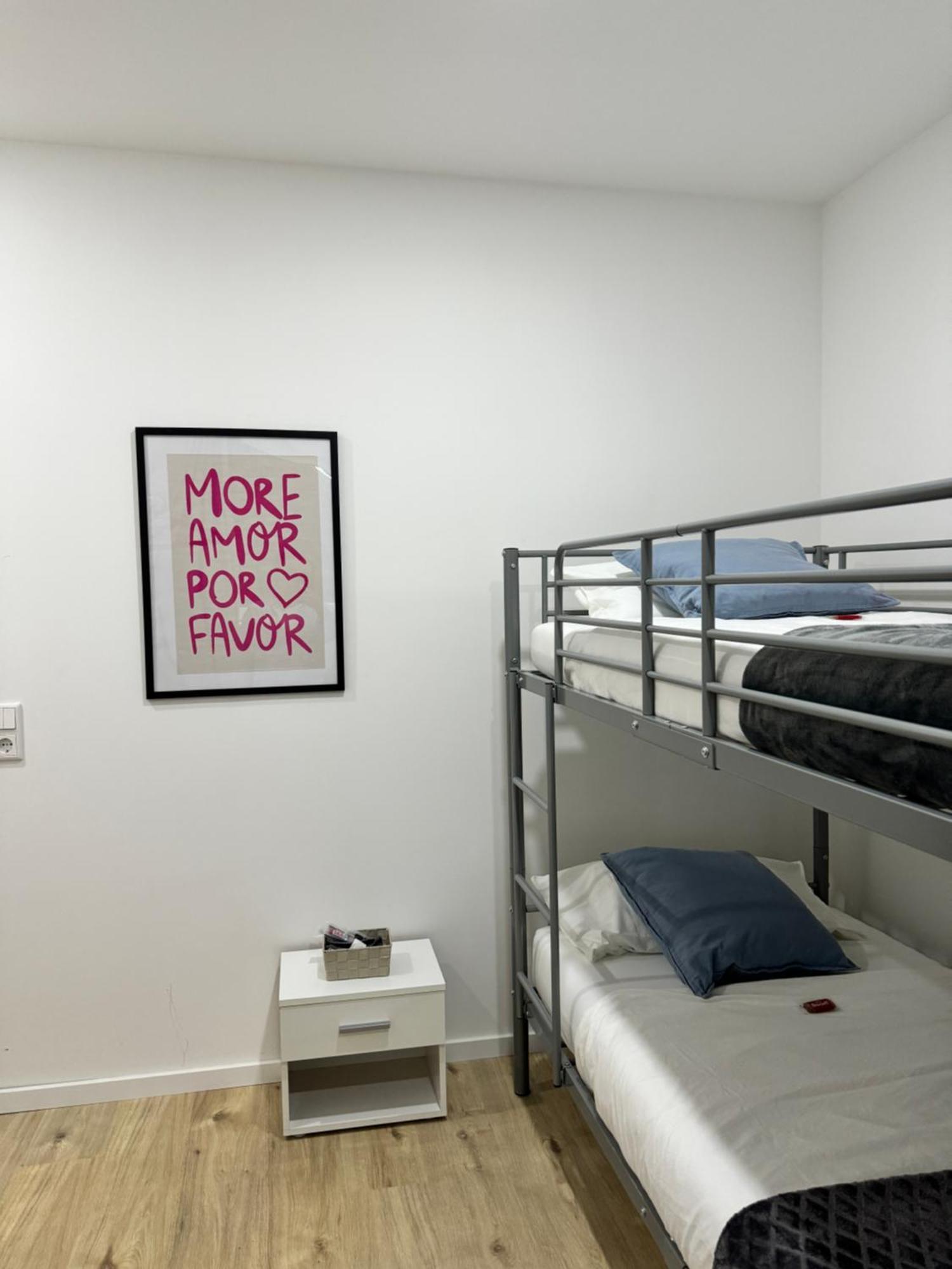 Heaven Homes - Privatzimmer Mit Bad Im Herzen Von Duesseldorf Bagian luar foto